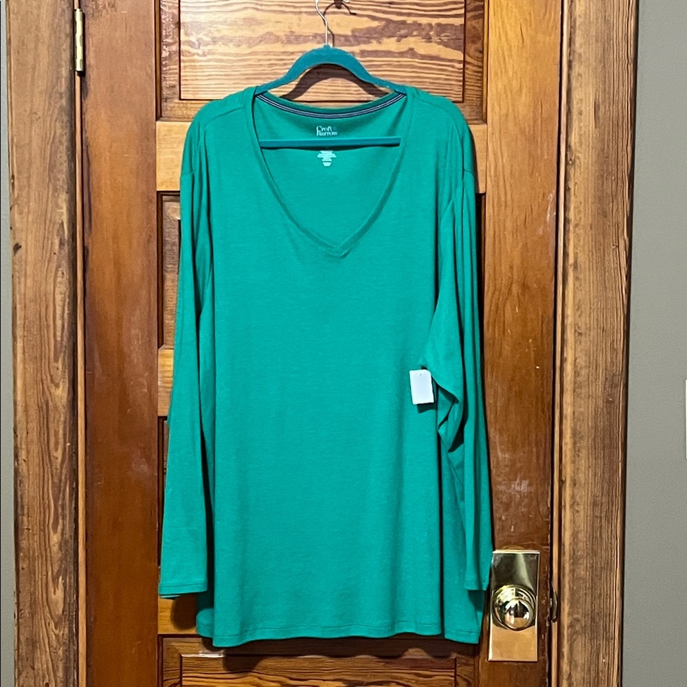 Croft & Barrow Long Sleeved Tee NWT SIZE 5x V Neck Green
